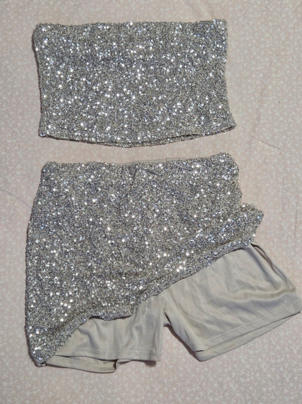 NWT Monteau Silver Sequin 2 Piece Mini Skort + Tube Top Set 🪩 Party Sz L